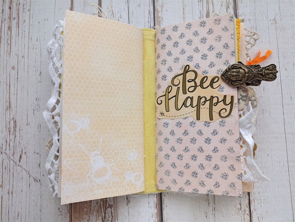 bee-junk-journal